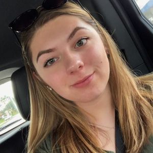 Meet your Posher, Lily